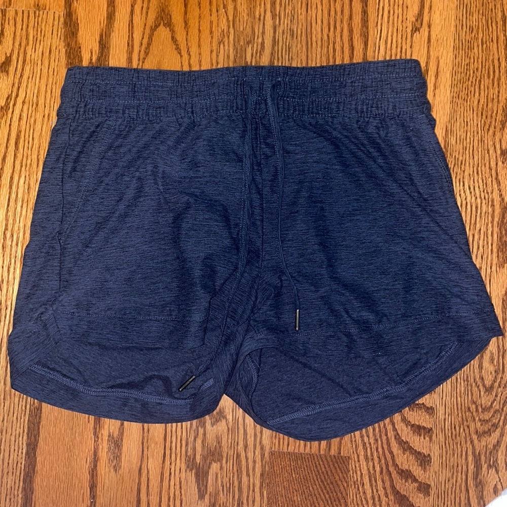 Medium athletic/ lounge shorts, made from polyester and spandex